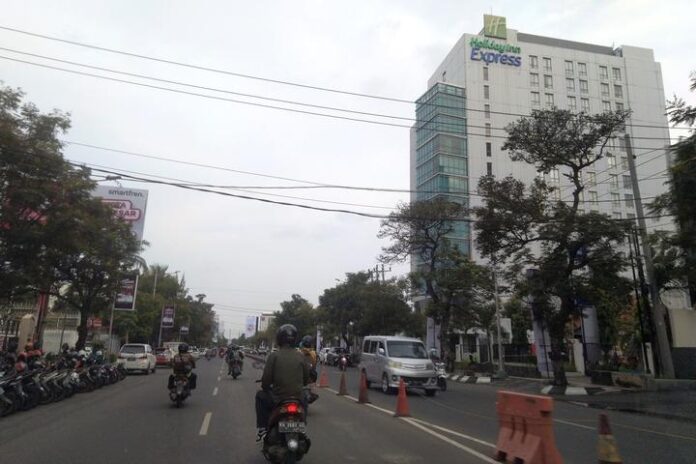 Deretan hotel di Jalan Ahmad Yani Semarang
