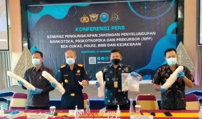 Kepala Kanwil Ditjen Bea Cukai Jateng-DIY Kepala Kanwil Ditjen Bea Cukai Jateng-DIY