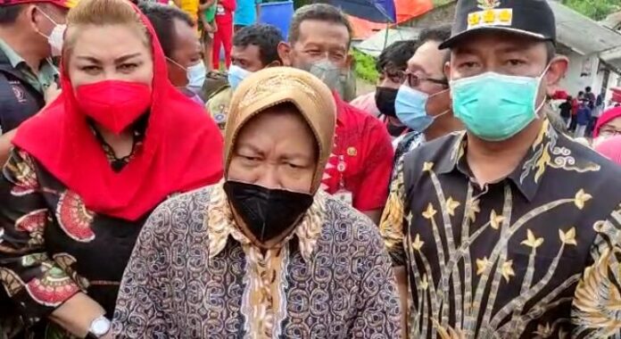 Mak Risma Mak Risma