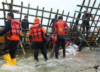 Penahan ombak sementara