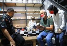 Pembuatan keramik di Naruna Salatiga
