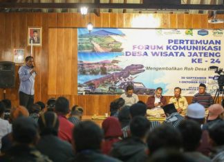 Pertemuan rutin desa wisata