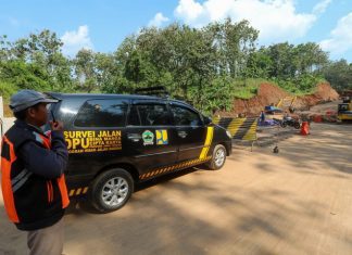 Tim pemantau jalan