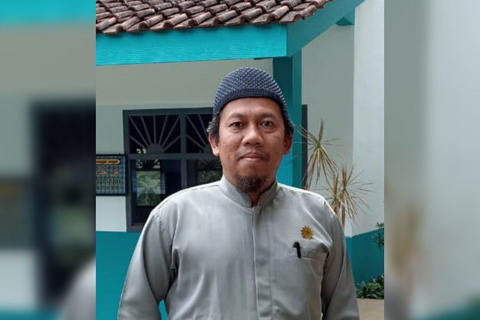 Butuk Kemisih Butuk Kemisih, Kepala SD Muhammadiyah Sukorejo Kendal