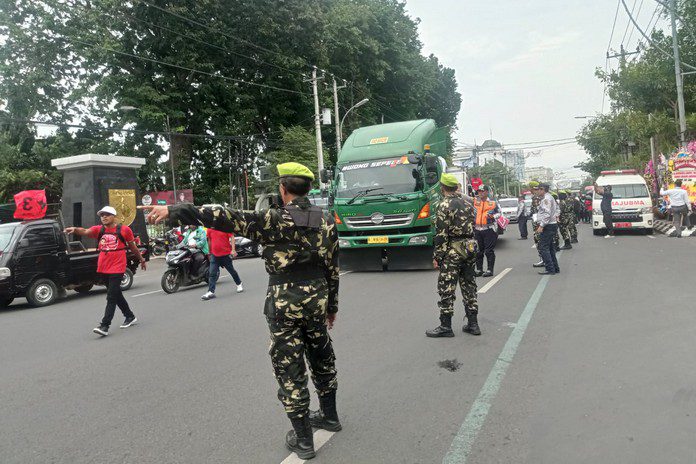 Menyambut kedatangan Wali Kota Semarang Menyambut kedatangan Wali Kota Semarang