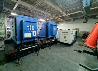 Perangkat genset yang dikirim PLN ke Karimunjawa