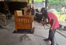 Kursi kayu jati Jepara