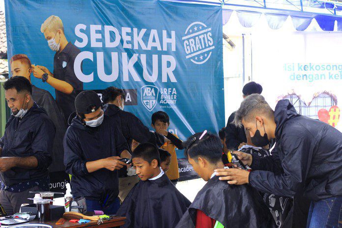 Cukur rambut gratis_a Cukur rambut gratis