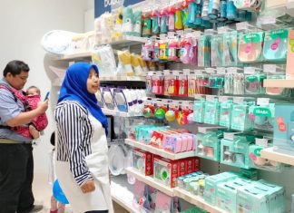 Toko kebutuhan bayi