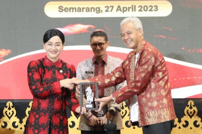 Friderica Widyasari Dewi Friderica Widyasari Dewi