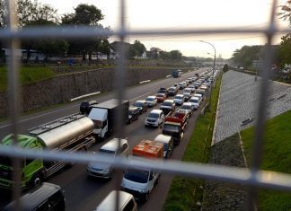 Ruas jalan tol Kota Semarang