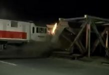 KA Brantas Jakarta-Blitar menabrak truk