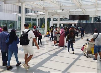 Sejumlah penumpang pesawat