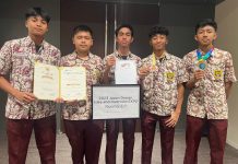 Tim Siswa SMA Negeri 2 Surabaya