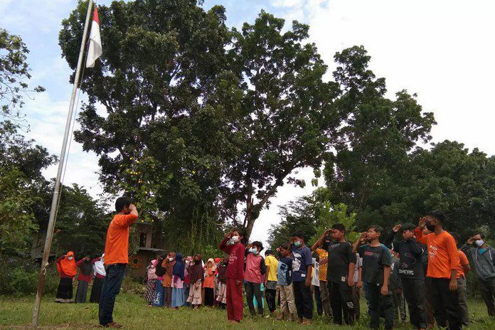 Kegiatan Upacara Bendera Kegiatan Upacara Bendera