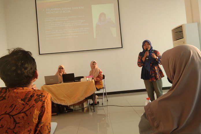 Bedah kumpulan cerpen Bedah kumpulan cerpen