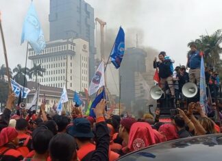 Demo Buruh Menolak UU Ciptaker