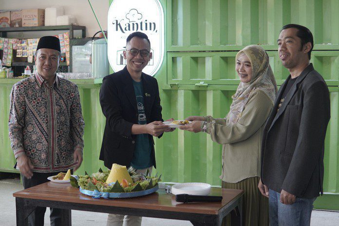 Program Kantin Kontainer di UIN Walisongo Semarang