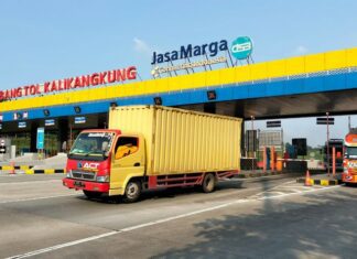 Gerbang Tol kalikangkung