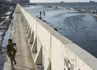 Tanggul Laut Raksasa di Jakarta Utara