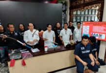 Aparat Polrestabes Semarang