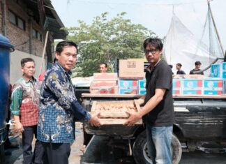 Bantuan kepada korban banjir