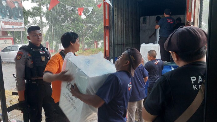 Distribusi logistik pemilu Distribusi logistik pemilu