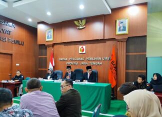 Sidang Dugaan DPT bermasalah di Bawaslu Jateng