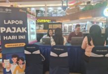 Petugas Kanwil DJP Jateng I
