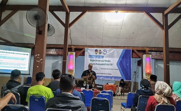 Kelompok 10 KKN Universitas PGRI Semarang Kelompok 10 KKN Universitas PGRI Semarang
