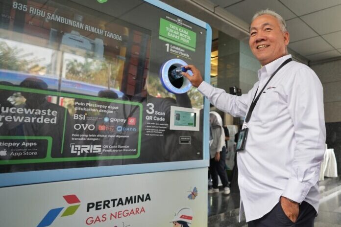 Rachmat Hutama Rachmat Hutama