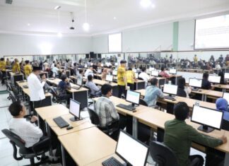 Puluhan peserta calon anggota KPID Jateng