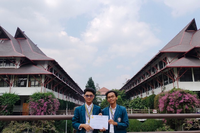 2 Mahasiswa