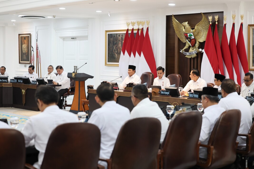 Prabowo, Idealisme Perlu Tapi Realisme yang Menyelamatkan Bangsa