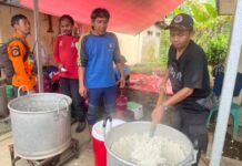 Dapur Umum Langsung Berdiri di Lokasi Bencana di Situkung