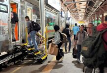 Ribuan Masyarakat Mulai Pesan Tiket KA Buat Libur Nataru