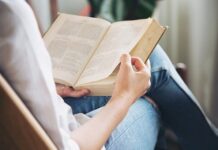 Pemerintah Wajibkan Murid Baca Buku dan Menulis Resensinya: Bagaimana Memastikan Implementasinya?