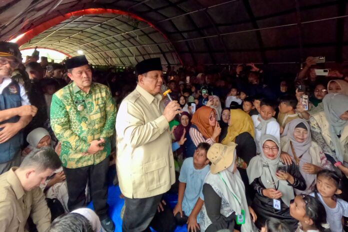 Prabowo Cek Kondisi Warga di Takengon