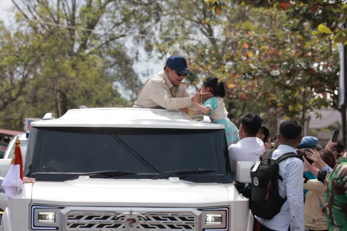 Prabowo Cek Langsung Pengungsi di Langkat_2