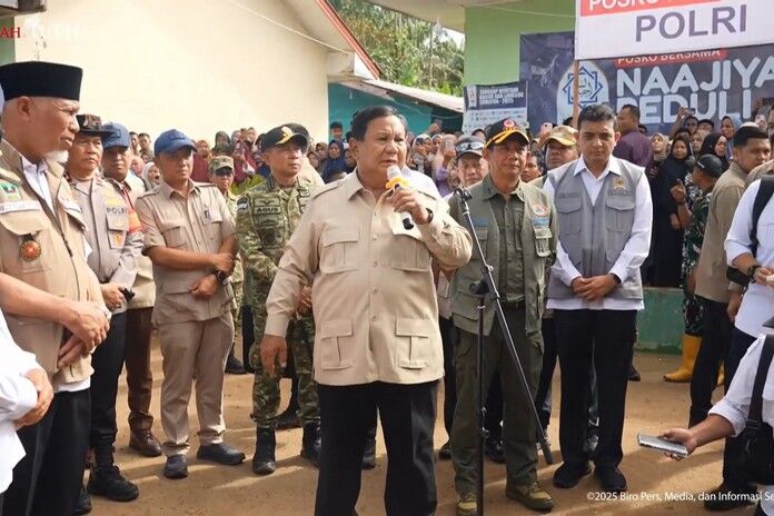 Prabowo di Pengungsian
