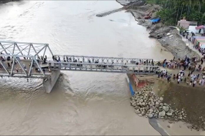 Tangis Haru Warga Aceh Sambut Berfungsinya Jembatan Teupin Mane