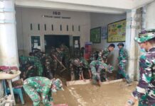 TNI AD Terjunkan 80 Personel Bersihkan RSUD Aceh Tamiang yang Porak Poranda Pascabencana