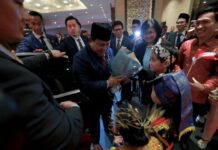 Tiba di Jepang, Prabowo Langsung Dapat Doa Tulus dari Anak Diaspora: Sehat Selalu Pak!